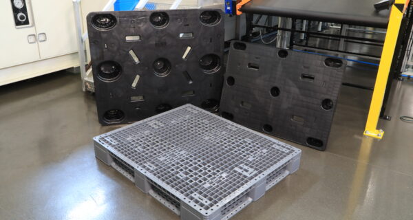 Choosing the Right Plastic Pallets for Distribution